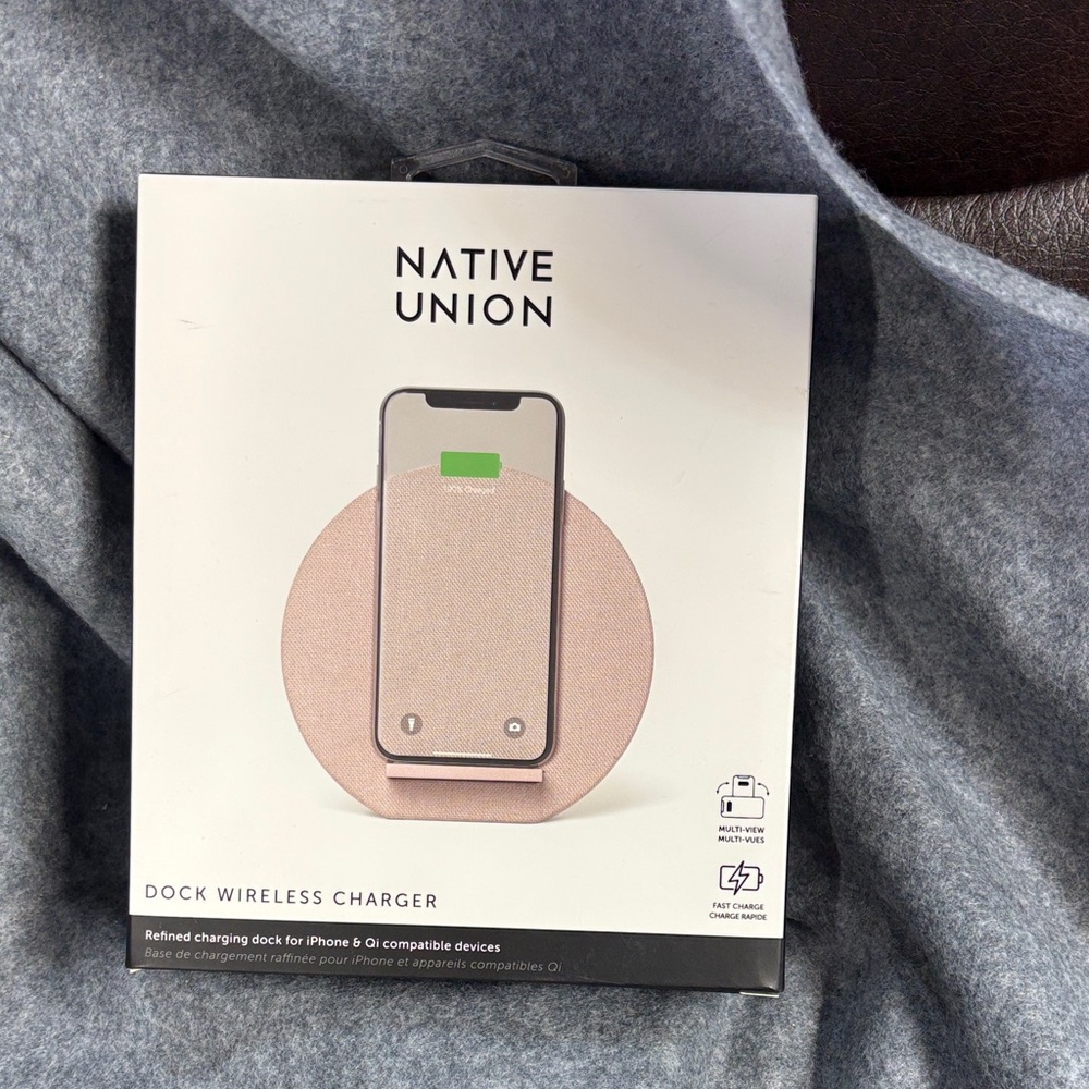 Native Union Dock Wireless Charger in Rose Gold dock and  fast charger